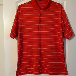 Size M Men‘s Nike Golf Shirt
